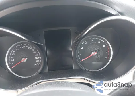 2018 Mercedes-Benz C 300 из США, поврежденный, VIN 55SWF4JB0JU262733